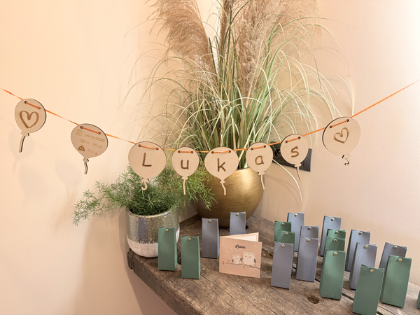 Houten naamslinger